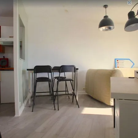 Apartment T1 Bis - - Lr130-b56 *